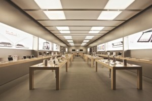 Closed Apple Store