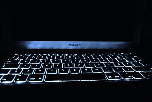 MacBook Air Backlight