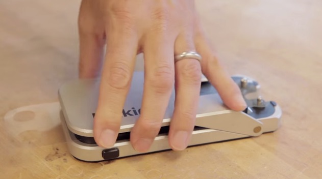 Apple Stores Now Offering iPhone Screen Protector Installation via Belkin's ScreenCare+ Application System Apple Stores Now Offering iPhone Screen Protector Installation via Belkin's ScreenCare+ Application System