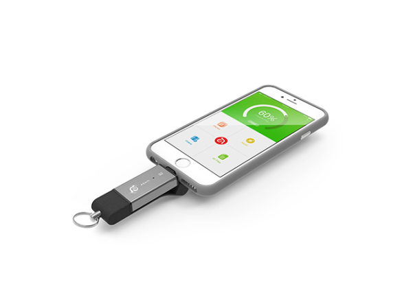 MacTrast Deals: iKlips DUO iOS Flash Storage Solution MacTrast Deals: iKlips DUO iOS Flash Storage Solution