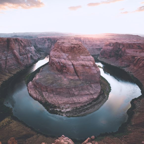 Wallpaper Weekends: Horseshoe Bend for Mac, iPad, iPhone and Apple Watch Wallpaper Weekends: Horseshoe Bend for Mac, iPad, iPhone and Apple Watch