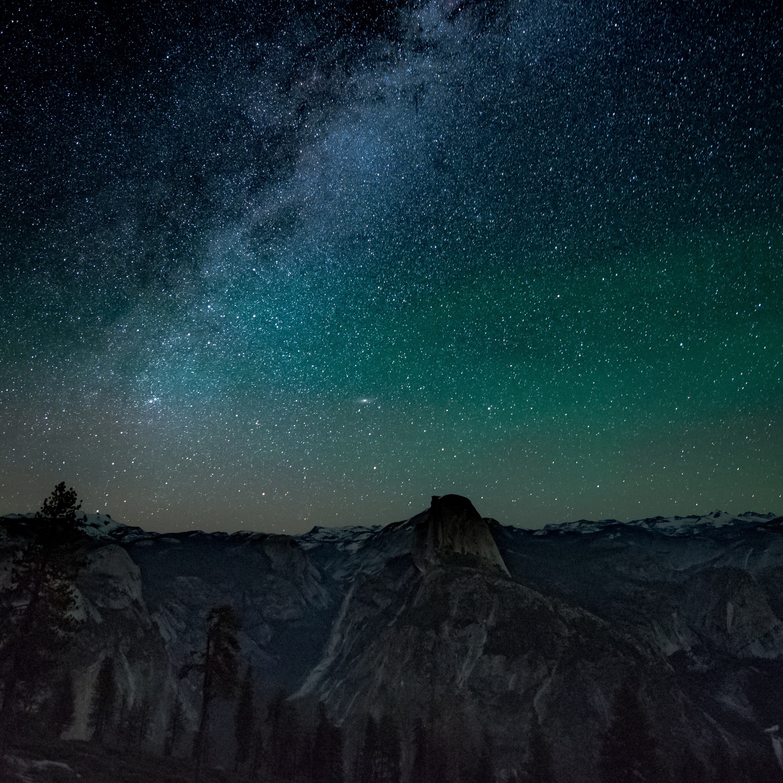 Wallpaper Weekends Night Sky Over Yosemite For Mac Ipad Iphone
